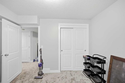 39 Panora Square Nw, Calgary, AB - Indoor