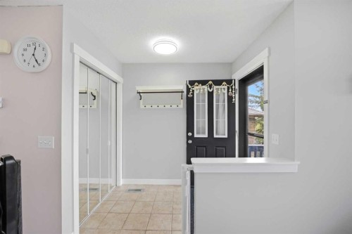 39 Panora Square Nw, Calgary, AB -  Photo Showing Other Room