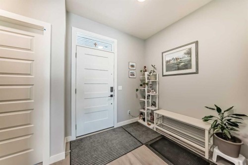 15053 37 Street Sw, Calgary, AB - Indoor Photo Showing Other Room