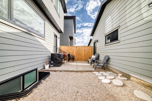15053 37 Street Sw, Calgary, AB - Outdoor With Exterior