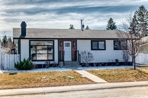 9215 Allison Drive Se, Calgary, AB - Outdoor