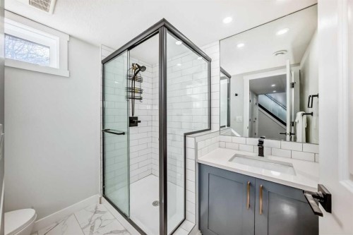 9215 Allison Drive Se, Calgary, AB - Indoor Photo Showing Bathroom