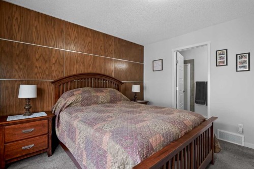 210 Nolanlake Villas Nw, Calgary, AB - Indoor Photo Showing Bedroom