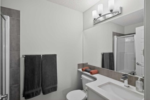 210 Nolanlake Villas Nw, Calgary, AB - Indoor Photo Showing Bathroom