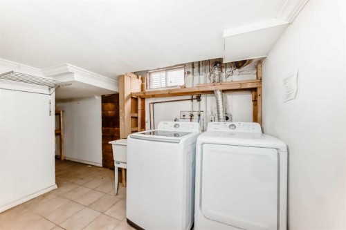4208 58 Street Ne, Calgary, AB - Indoor Photo Showing Laundry Room