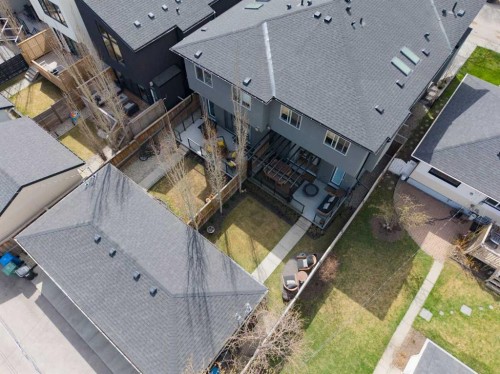 2012 49 Avenue Sw, Calgary, AB - Outdoor With View