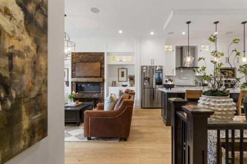 2012 49 Avenue Sw, Calgary, AB - Indoor