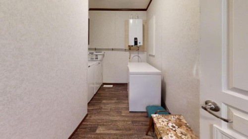 #3-5853 4 Street West, Claresholm, AB 
