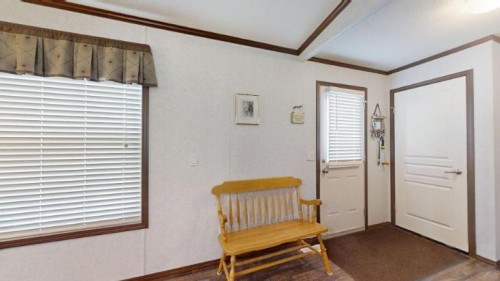 #3-5853 4 Street West, Claresholm, AB 