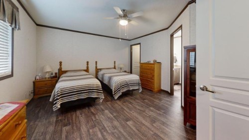 #3-5853 4 Street West, Claresholm, AB 