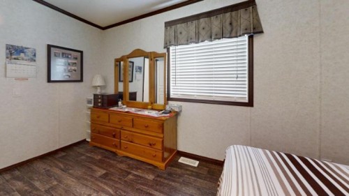#3-5853 4 Street West, Claresholm, AB 