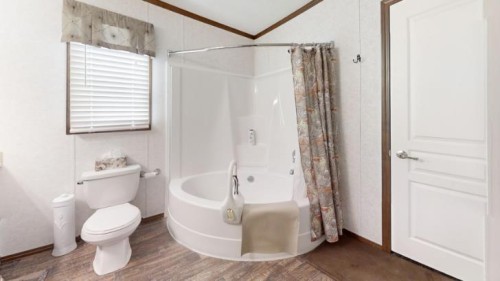 #3-5853 4 Street West, Claresholm, AB 