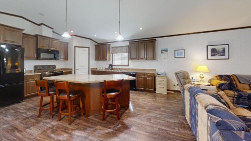 #3-5853 4 Street West, Claresholm, AB 