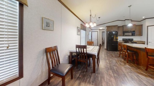 #3-5853 4 Street West, Claresholm, AB 