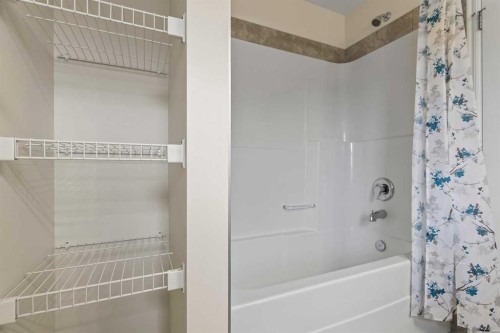 1545 Legacy Circle Se, Calgary, AB - Indoor Photo Showing Bathroom