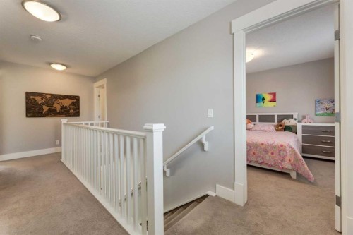 76 Dieppe Drive Sw, Calgary, AB - Indoor Photo Showing Bedroom