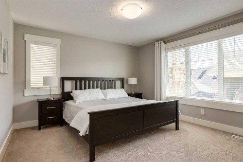 76 Dieppe Drive Sw, Calgary, AB - Indoor Photo Showing Bedroom