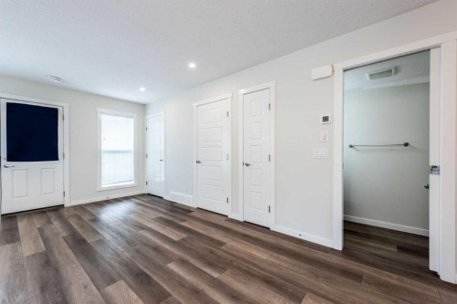 428 Cranbrook Square Se, Calgary, AB - Indoor Photo Showing Other Room
