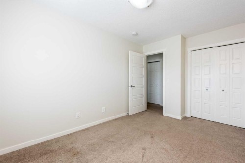 428 Cranbrook Square Se, Calgary, AB - Indoor