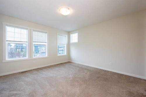 428 Cranbrook Square Se, Calgary, AB - Indoor Photo Showing Other Room