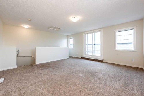 428 Cranbrook Square Se, Calgary, AB - Indoor Photo Showing Other Room