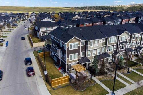 216 Sundown Road  Cochrane, AB T4C 2M5