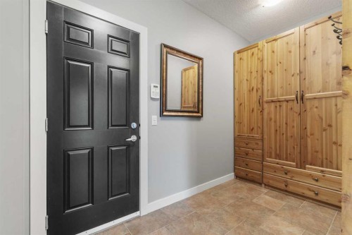 88 Crestridge Way Sw, Calgary, AB - Indoor Photo Showing Other Room