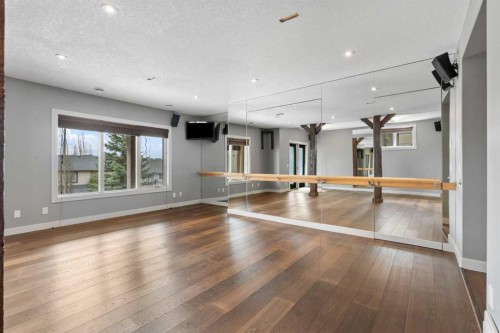 88 Crestridge Way Sw, Calgary, AB - Indoor