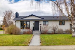 79 Hollyburn Road SW Calgary, AB T2V 3H3