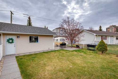94 West Springs Way Sw, Calgary, AB - Outdoor