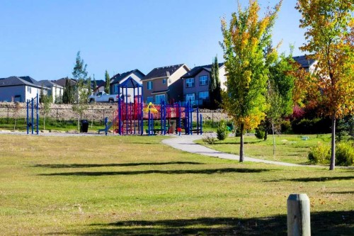 26 Heritage Landing, Cochrane, AB - Outdoor