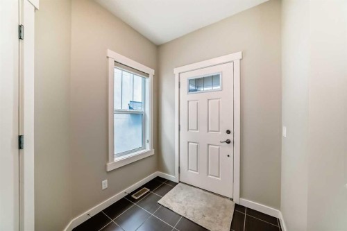 210 Stonemere Green, Chestermere, AB - Indoor Photo Showing Other Room
