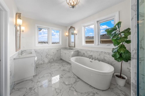 103 Brome Bend, Rural Rocky View County, AB - Indoor Photo Showing Bathroom