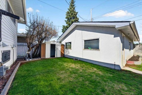 332 Whitney Crescent Se, Calgary, AB - Outdoor With Exterior