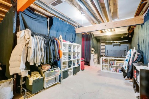 57 Sherwood Terrace Nw, Calgary, AB - Indoor Photo Showing Other Room