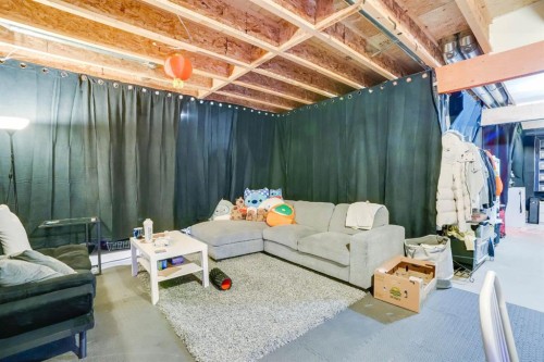 57 Sherwood Terrace Nw, Calgary, AB - Indoor