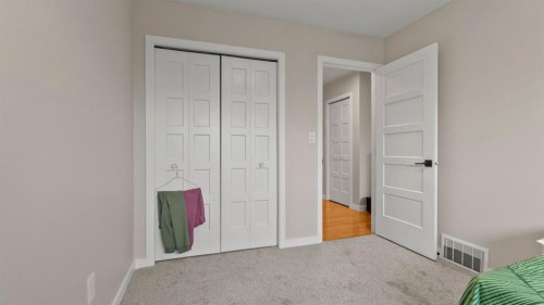 2416 Woodview Drive Sw, Calgary, AB - Indoor
