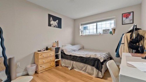 2416 Woodview Drive Sw, Calgary, AB - Indoor Photo Showing Bedroom