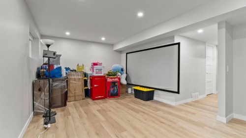 2416 Woodview Drive Sw, Calgary, AB - Indoor