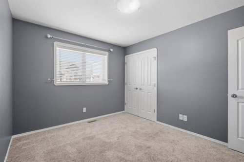 64 Isbister Close, Red Deer, AB - Indoor Photo Showing Other Room