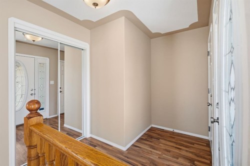 64 Isbister Close, Red Deer, AB - Indoor Photo Showing Other Room