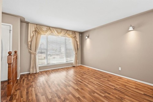 64 Isbister Close, Red Deer, AB - Indoor Photo Showing Other Room