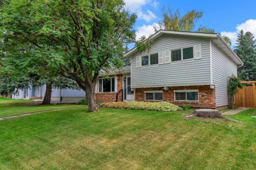 4623 31 Avenue Ne, Calgary, AB - Outdoor