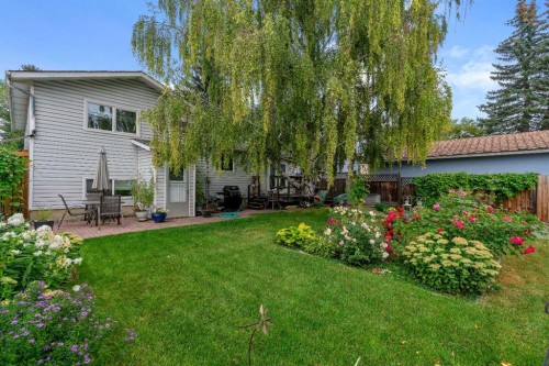 4623 31 Avenue Ne, Calgary, AB - Outdoor