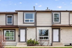 230 Deerpoint Lane SE Calgary, AB T2J 6M7