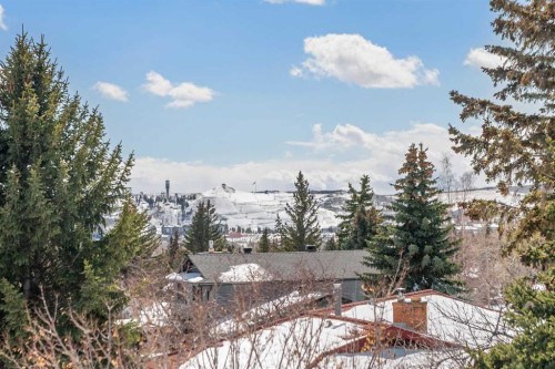 7715 67 Avenue Nw, Calgary, AB - Outdoor With View