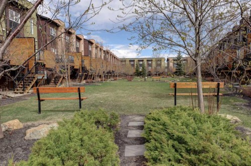 208 Covecreek Circle Ne, Calgary, AB - Outdoor