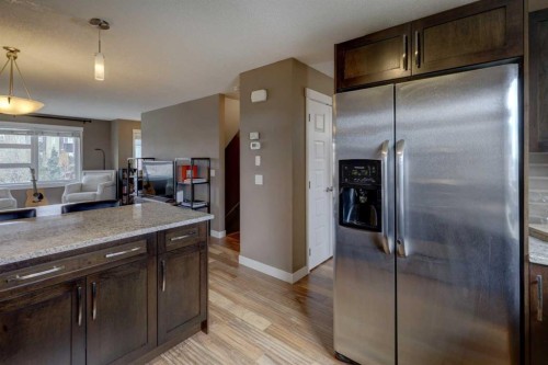 208 Covecreek Circle Ne, Calgary, AB - Indoor Photo Showing Kitchen