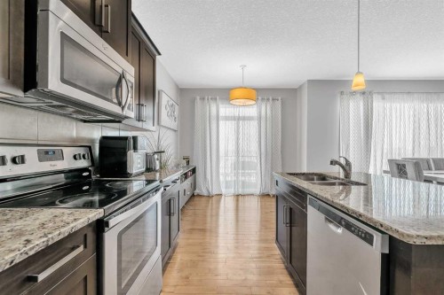 172 Sherwood Square Nw, Calgary, AB - Indoor Photo Showing Kitchen With Stainless Steel Kitchen With Double Sink With Upgraded Kitchen