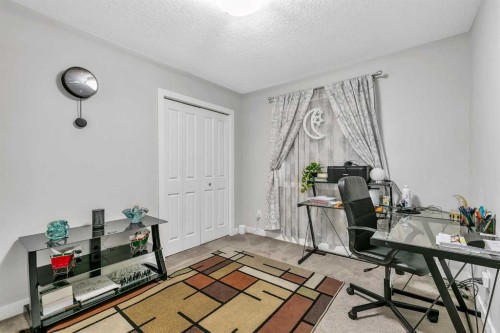 172 Sherwood Square Nw, Calgary, AB - Indoor Photo Showing Office